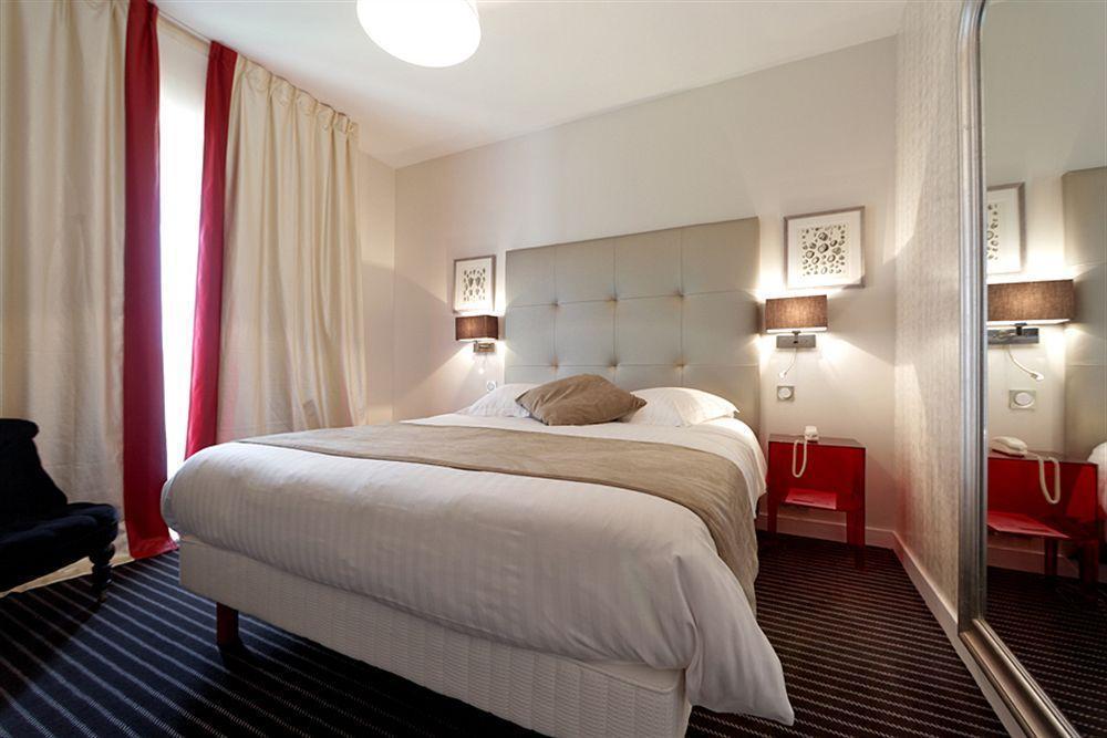 Hotel La Residence Des Artistes รอสกอฟ ภายนอก รูปภาพ