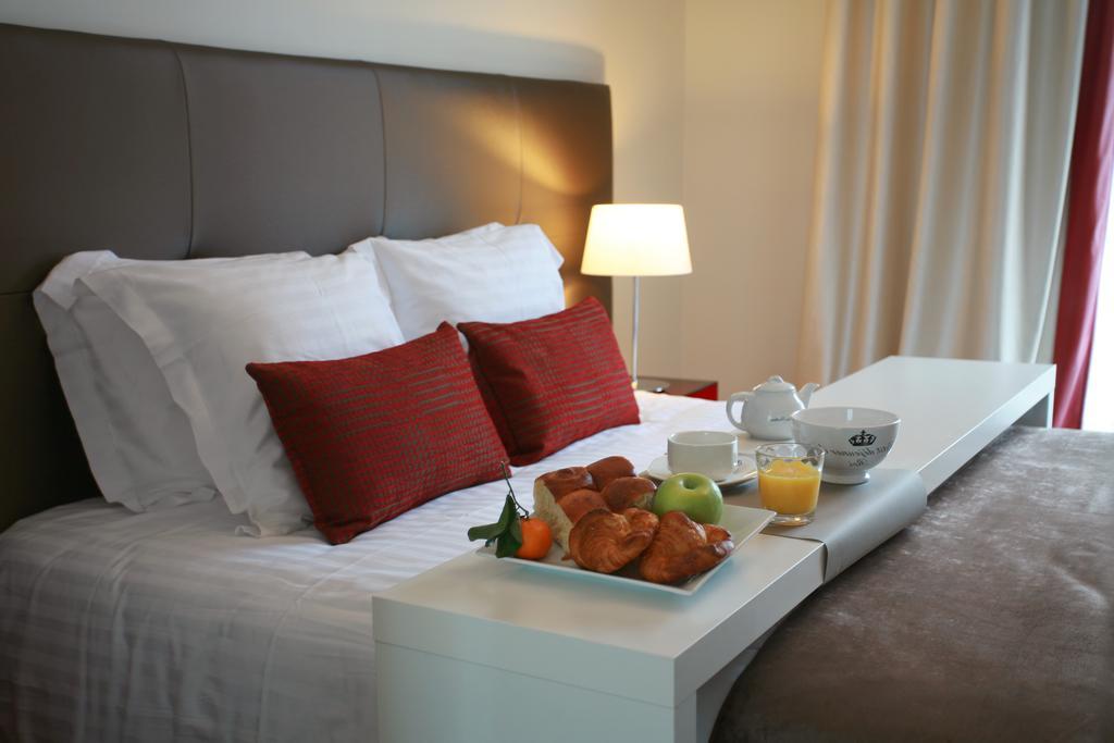 Hotel La Residence Des Artistes รอสกอฟ ภายนอก รูปภาพ